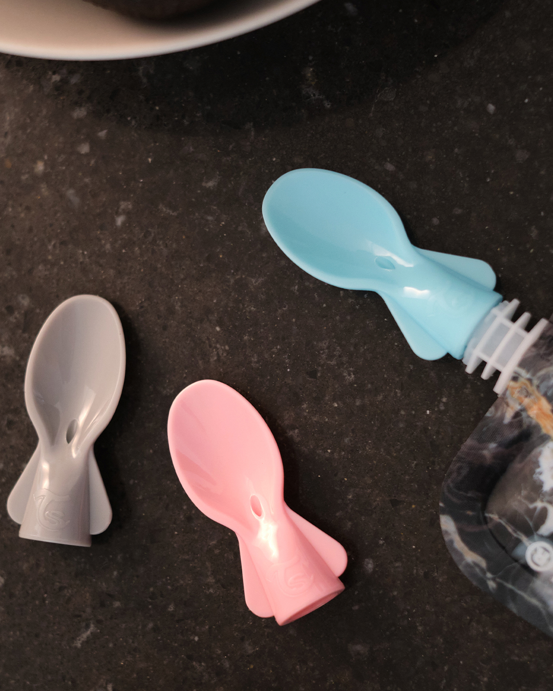 Quetschlöffel 3-p 6 Monate+ / Blue, Grey & Pink hover