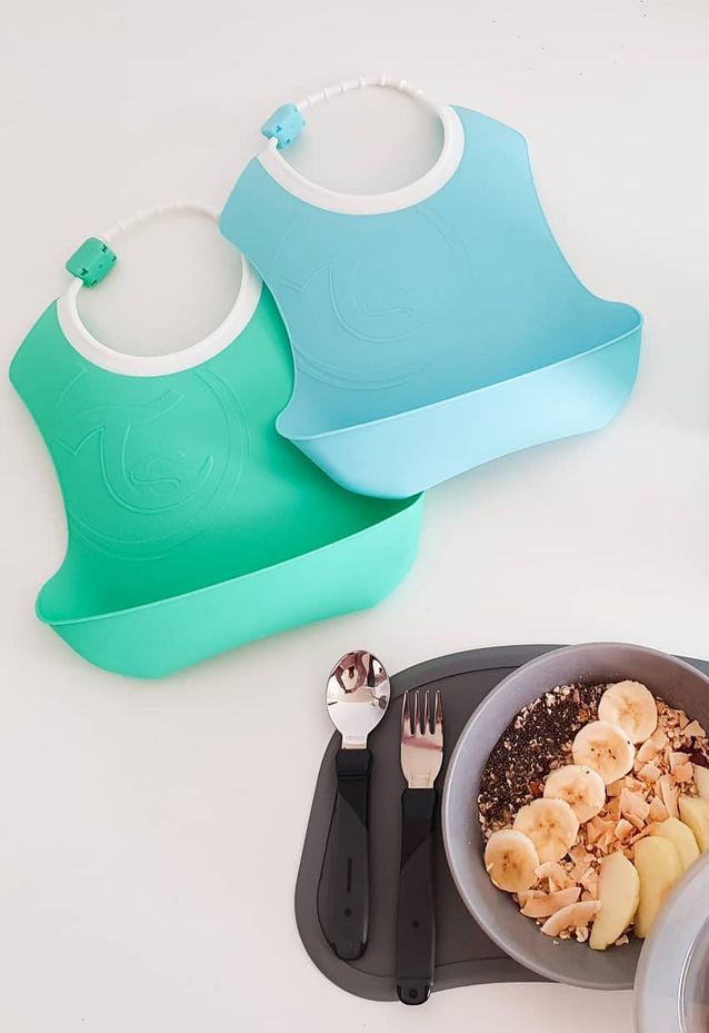 Lot de 2 Bavoirs 4 mois+ / Bleu et vert hover