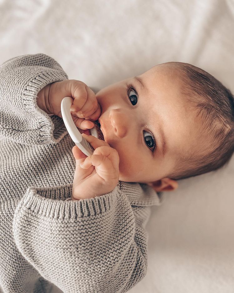 Pack Ultime de Tétines et Anneaux de Dentition 0 mois+ / Personnalisez - hover