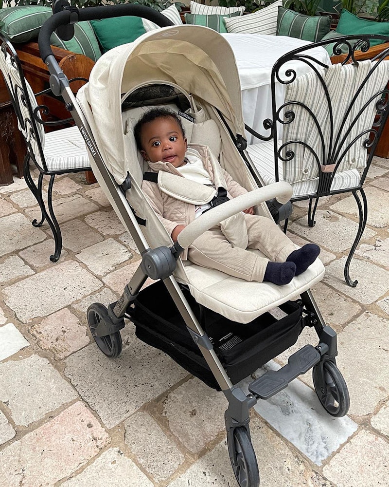 Twistshake - Our stylish and functional stroller comes in three different  colors; beige, grey and black. Which color do you like the most? 🥰⁠ Check  them out at twistshake.com ❣️⁠ @mia__raven #twistshake