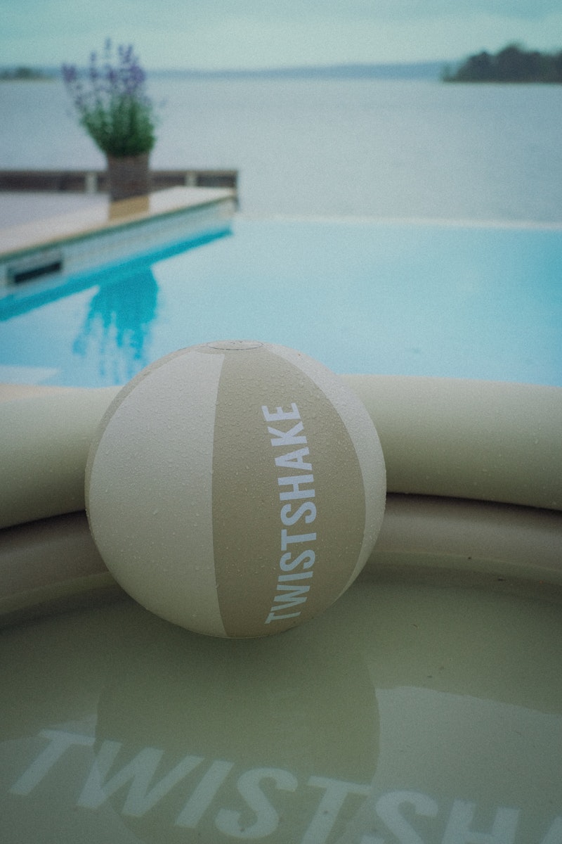 Beach Ball Faded Beige - 2