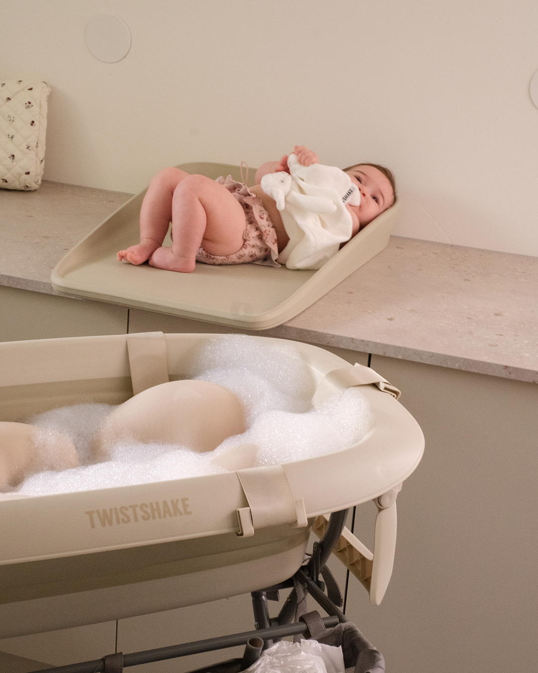 Lyxiga Bad- och Skötpaketet 0 mån+ / Faded Beige - hover