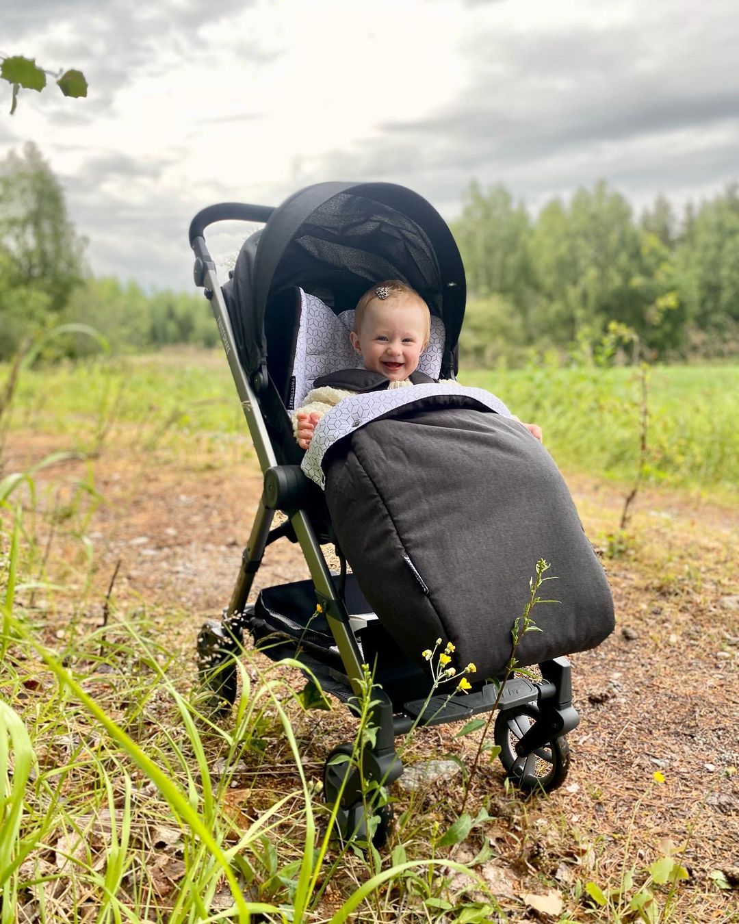 Tour Seat Liner + Foot Muff 0 mth+ / Black - hover