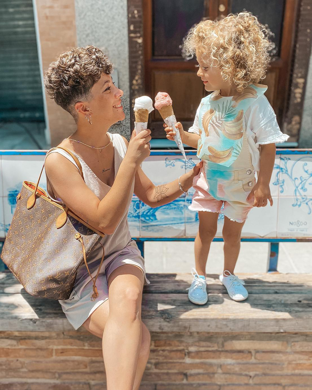 Disposable bibs 10pack Twistshake