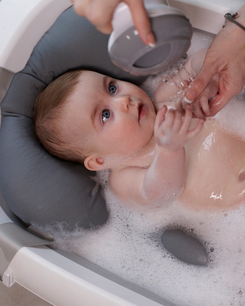Enjuagador  Enjuague a su bebé en la bañera - Twistshake