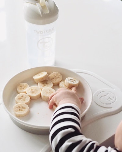 Nouveau dans votre concept puériculture TWISTSHAKE Une nouvelle gamme pour  les repas de bébé 👶🏼 🥣 Plateau avec assiette et bol antidérapants 🧋  Gourdes réutilisables 🍼 Biberons 🍵 Tasses 🍶 Gourdes avec
